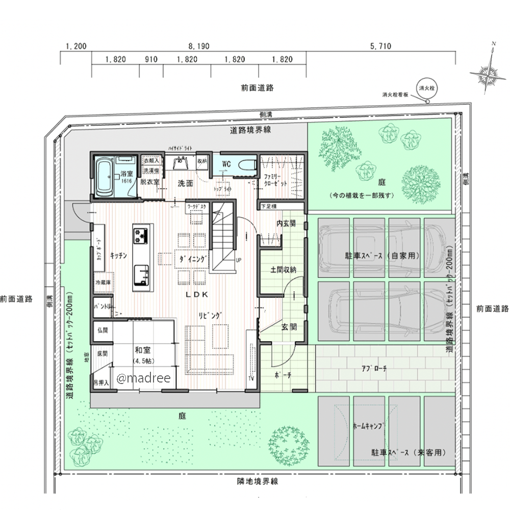 回遊できる水廻りで朝の準備サクサク、プライバシー配慮した3面道路の家