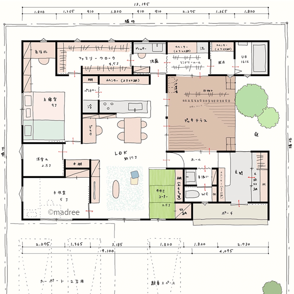 シンプルで直線的なコンパクト動線、デッキを介して生活も家事も繋がる平屋