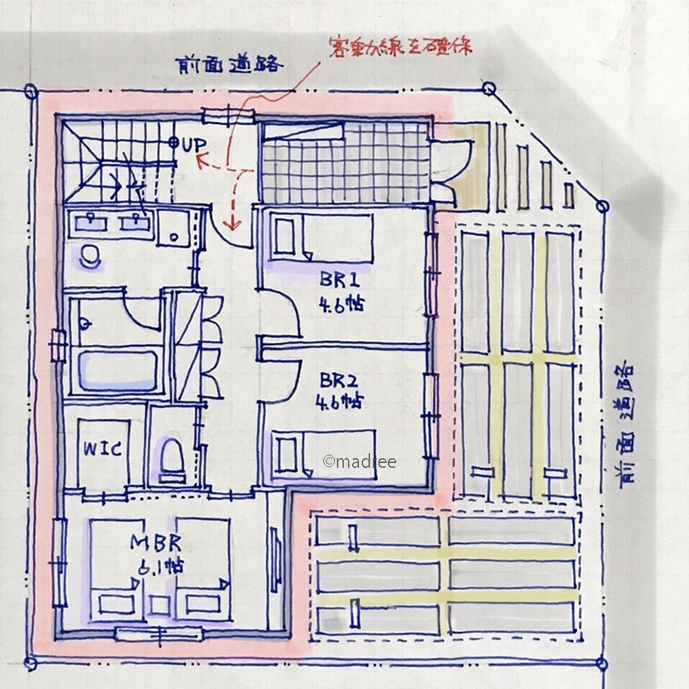 来客動線から生活空間を自然に隠す、空と近い2階デッキでプライベート時間過ごす家